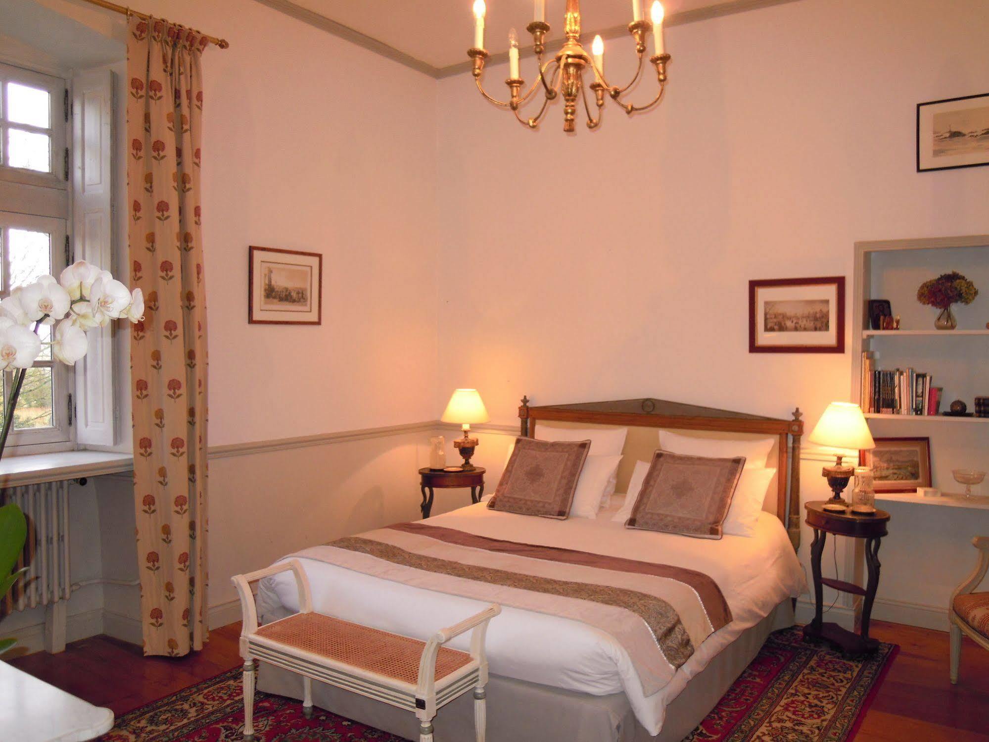 Le Manoir De La Fieffe Bed & Breakfast Cherbourg-en-Cotentin Exterior photo